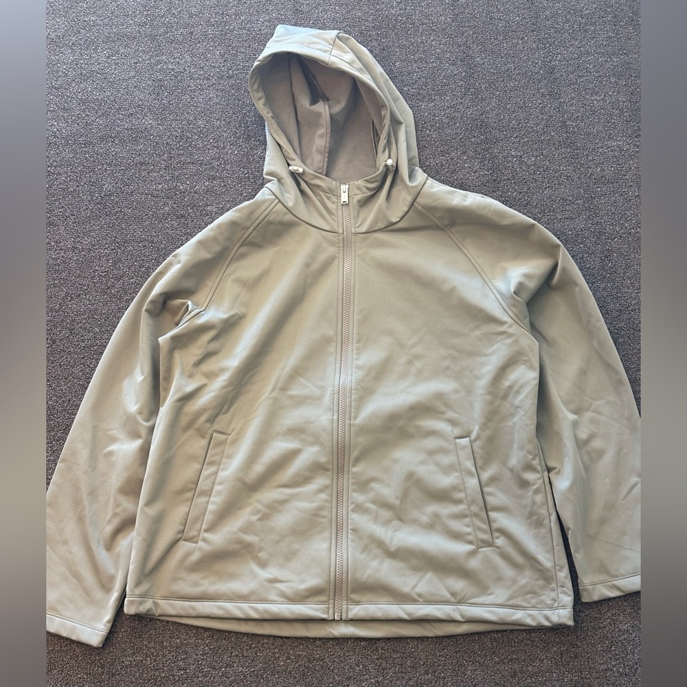 32 Degrees Women’s Softshell Jacket - image 1